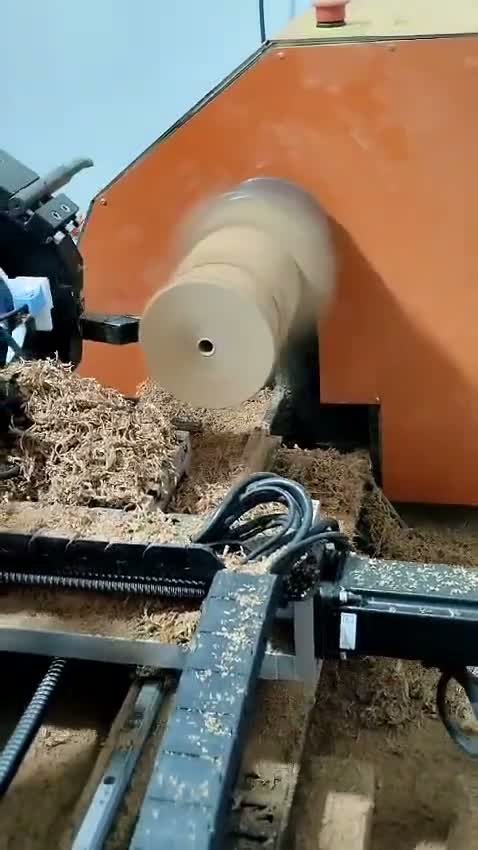 Coluna e balaústre no torno CNC